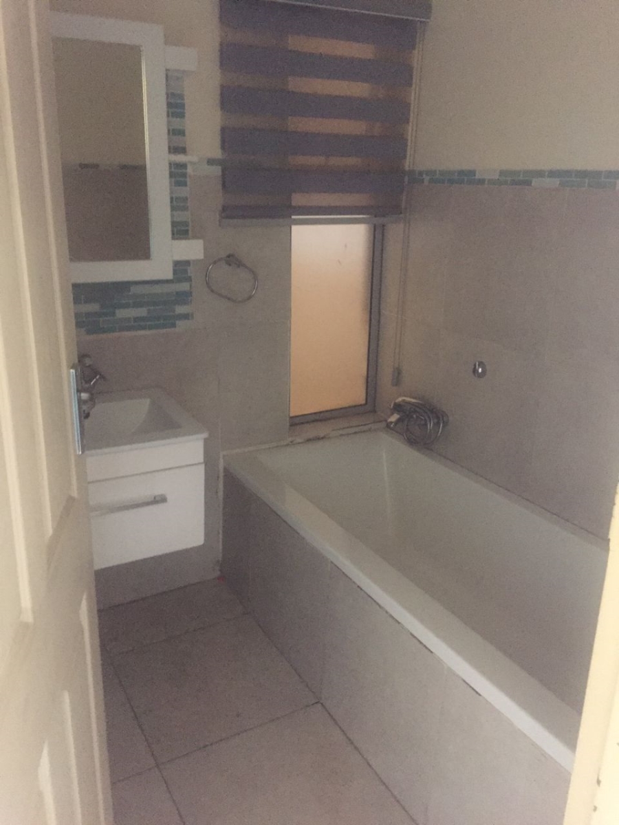 To Let 3 Bedroom Property for Rent in Amalinda Eastern Cape